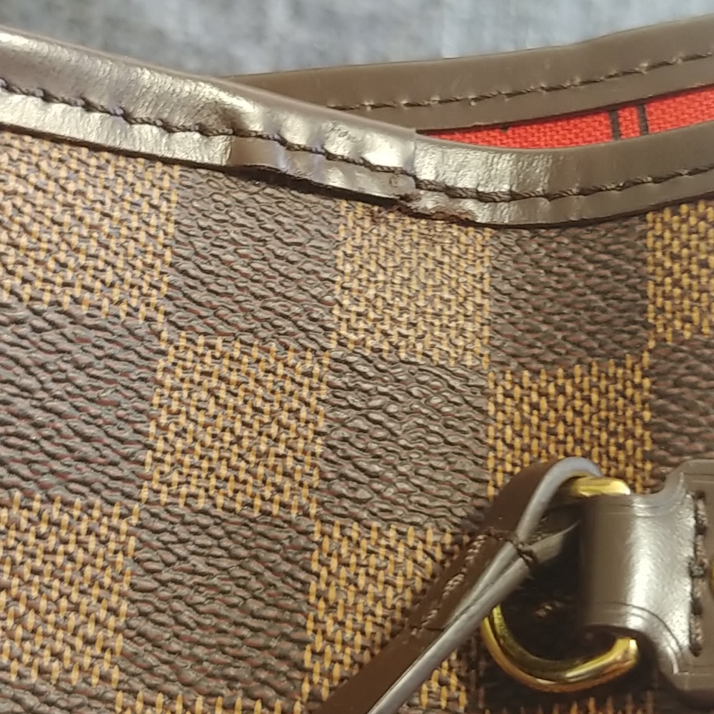 Louis Vuitton Neverfull GM Tote - Picture 6 of 8